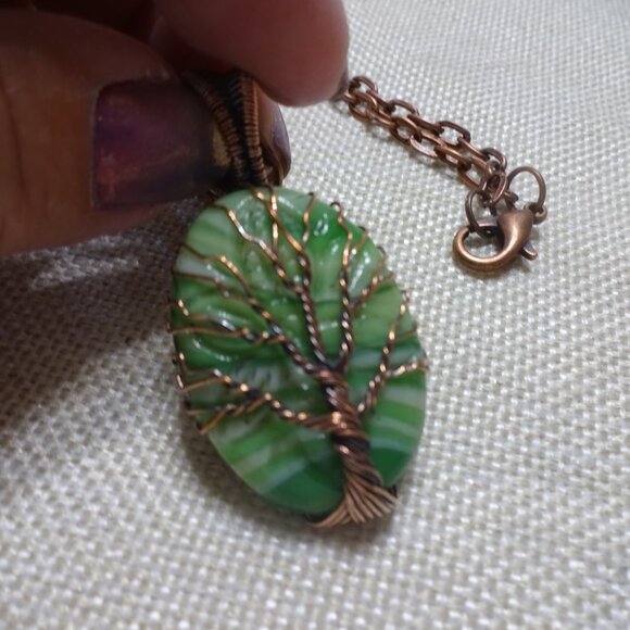 Rustic GREEN BOTSWANA AGATE Handmade COPPER WIRE-WRAPPED TREE Pendant/Chain 187C - Picture 2 of 3